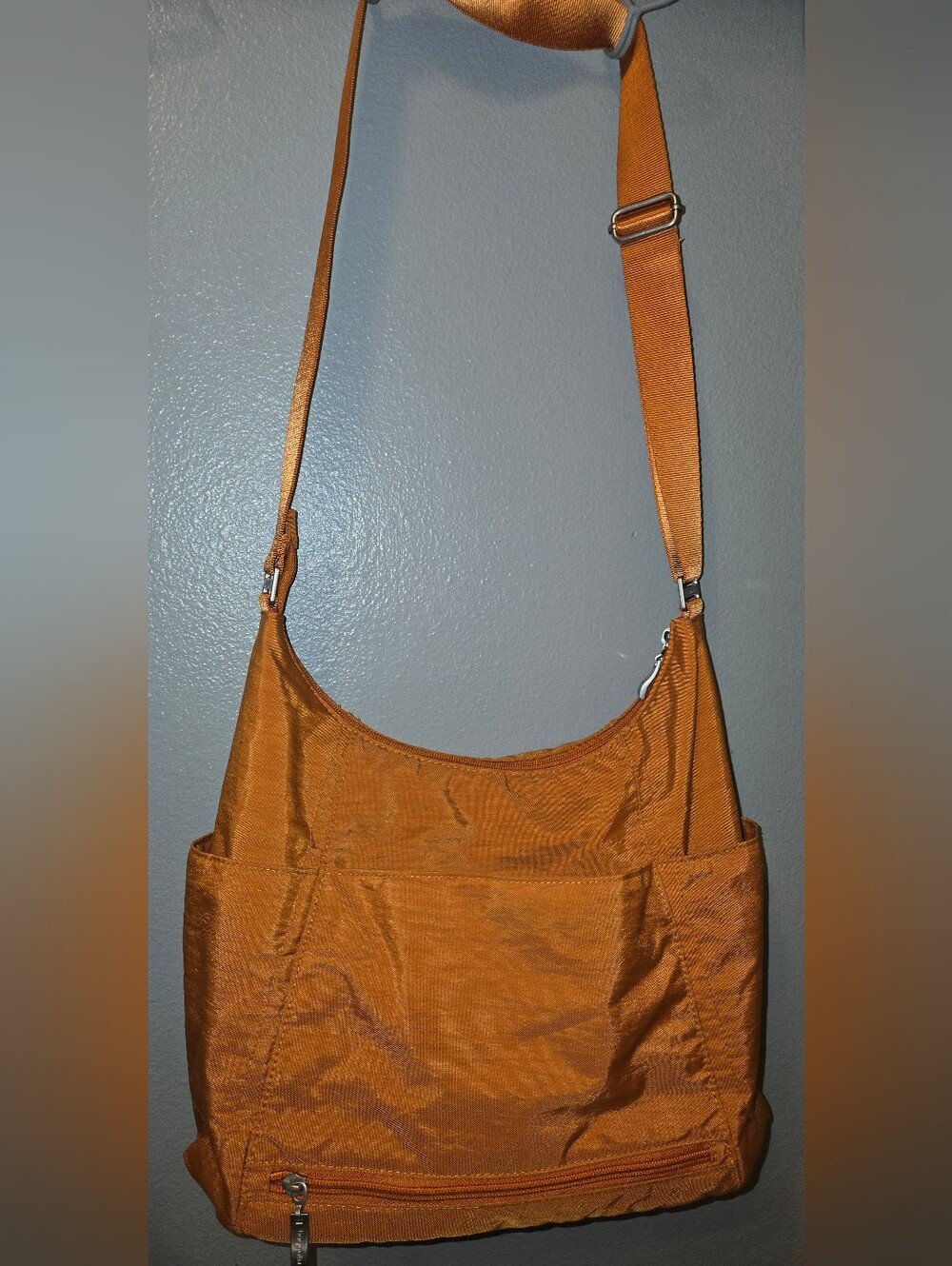 Baggallini Bright Orange Crossbody Shoulder Bag - Picture 2 of 13